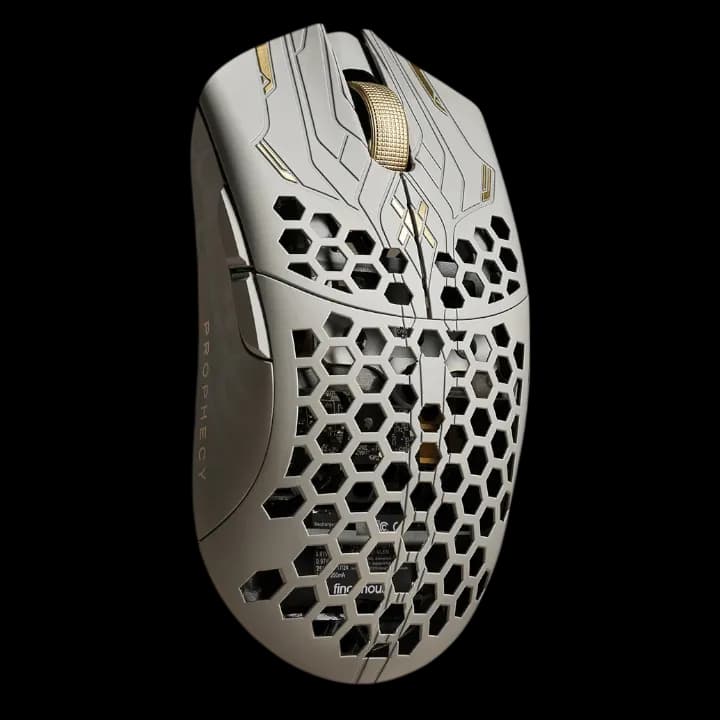 Finalmouse ULX Prophecy Clix 3