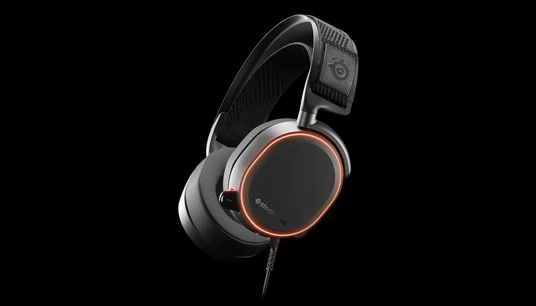 SteelSeries Arctis Pro (Wired) 1