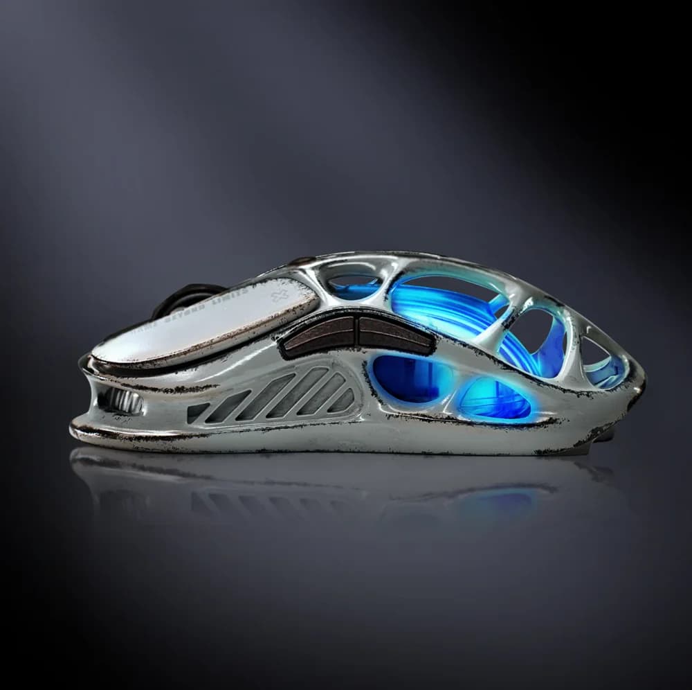 GravaStar Mercury M1 Pro Battle Worn Edition Silver Mist 2