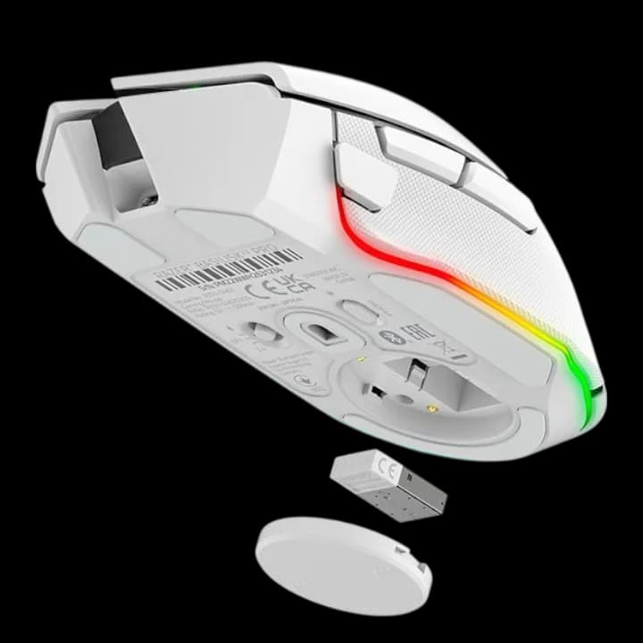 Razer Basilisk V3 Pro White 3
